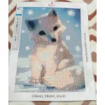 Kis fehér róka kör alakú kreatív gyémánt kirakó 20x30