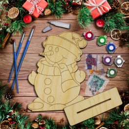   Gyémántszemmel díszíthető fa alapú hóember festhető karácsonyi asztaldísz