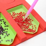 Gyémántszem tálca tartó habszivacsból