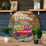 Welcome feliratú ajtódísz tábla cserélhető díszekkel részben kirakható felülettel