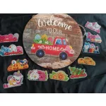 Welcome feliratú ajtódísz tábla cserélhető díszekkel részben kirakható felülettel