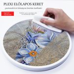 Kék virágok pillangóval különleges kör alakú Gyémántszemes kirakó kör alakú plexi kerettel 
