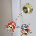 Koponyák 6 részes gyémántszemmel kirakható kulcstartók