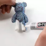 Gyémántszemmel kirakható kis maci kulcstartó 13 cm